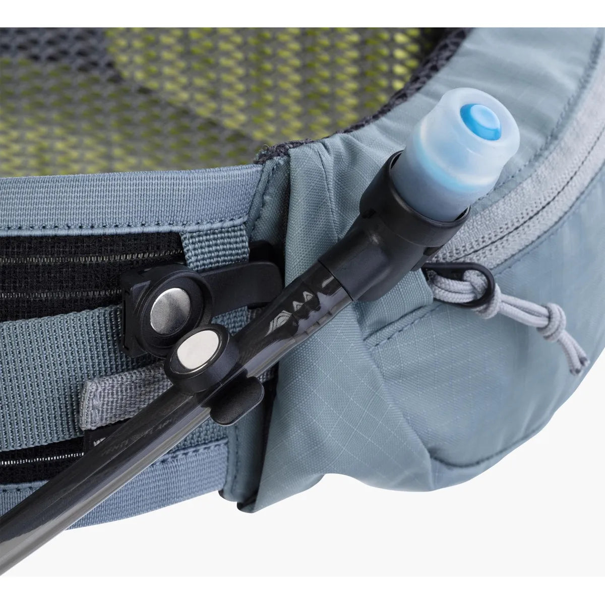 Cangurera EVOC Hip Pack Pro 3 + bolsa de hidratacion 1.5LT Stone